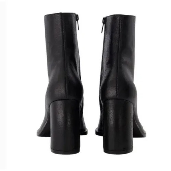 ANN DEMEULEMEESTER boots Lisa leather curved heeled ankle boots - Picture 3 of 4